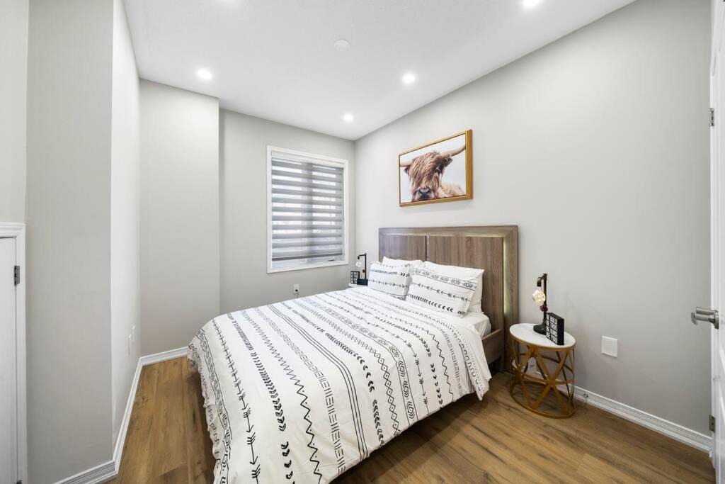 Photo of Bedroom in Hurontario