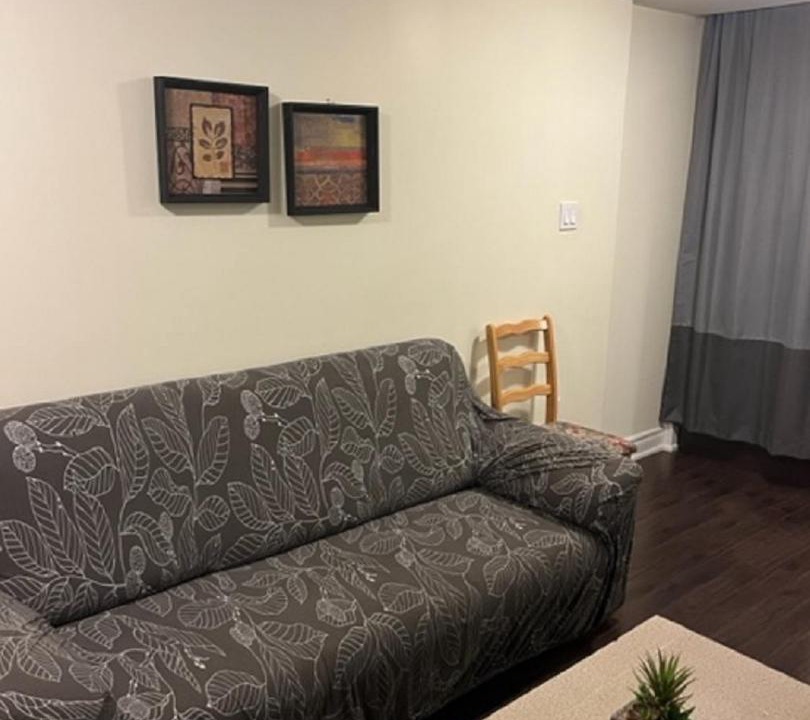 Photo of Livingroom in Meadowvale Village