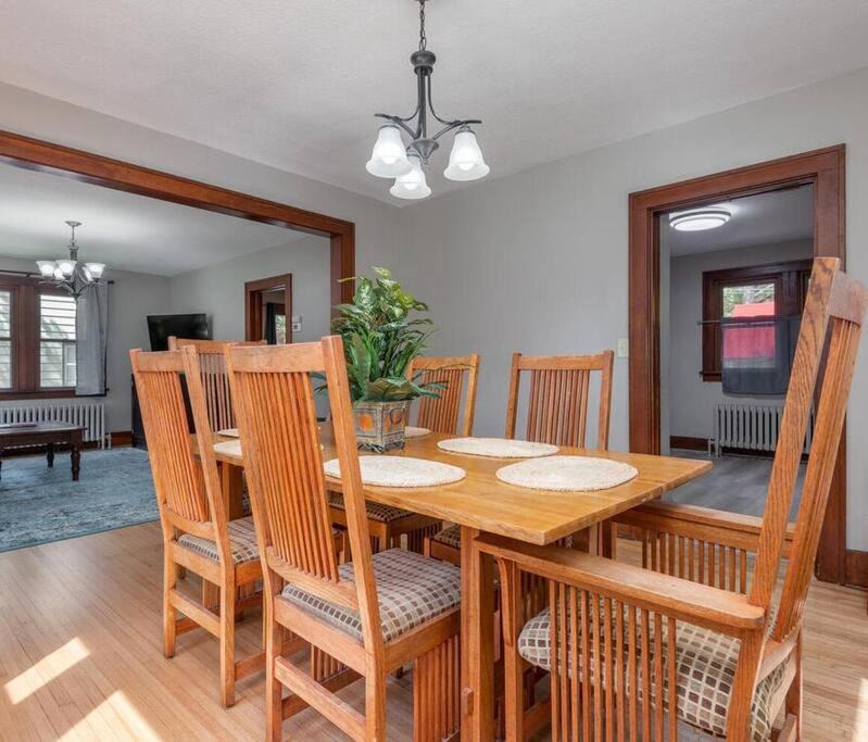 Photo of Livingroom in Glencoe