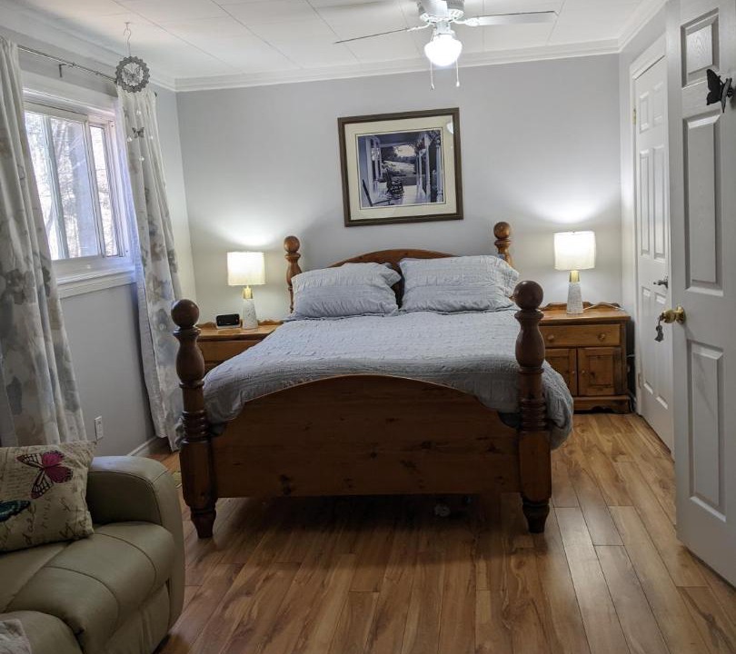 Photo of Bedroom in Gravenhurst