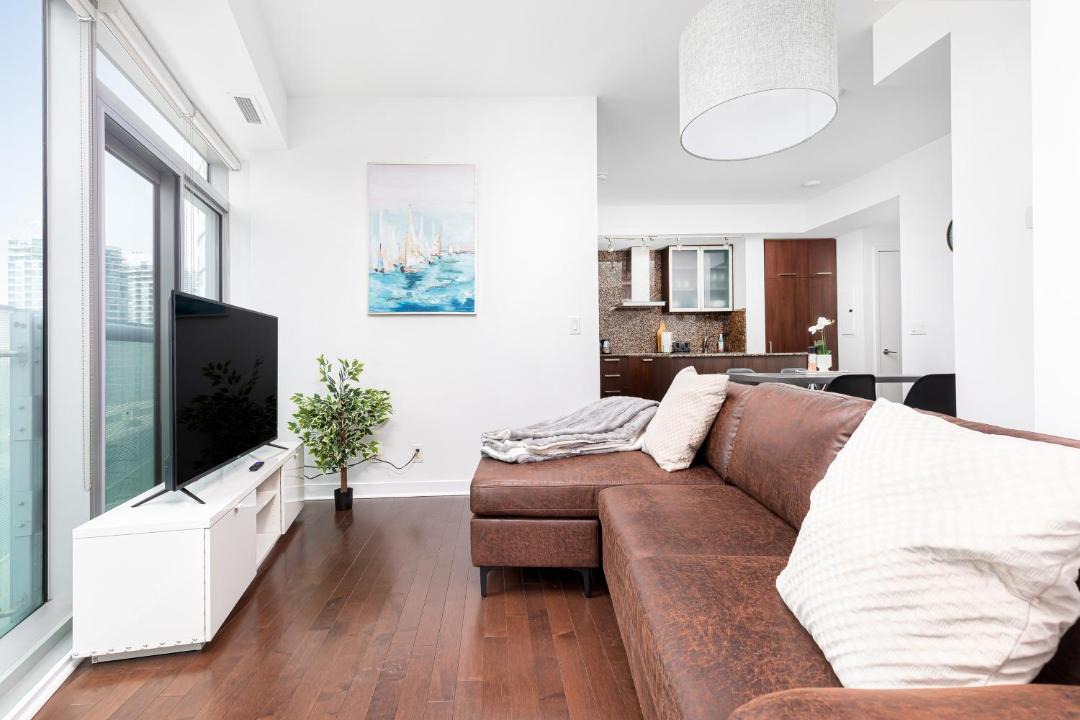 Photo of Livingroom in Toronto Entertainment District