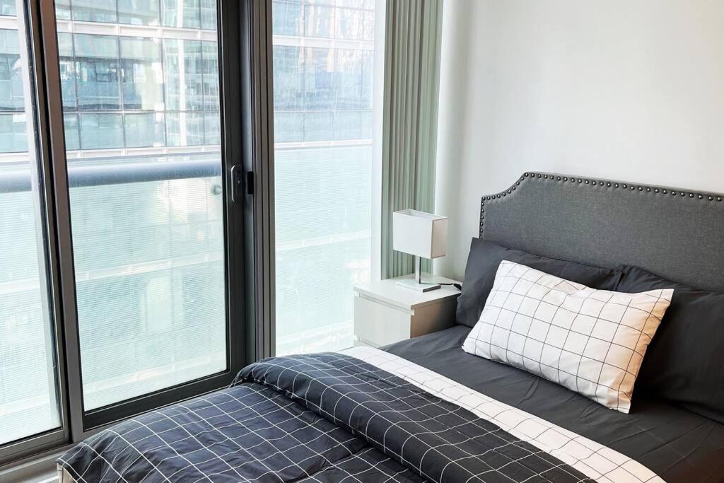 Photo of Bedroom in Toronto Entertainment District