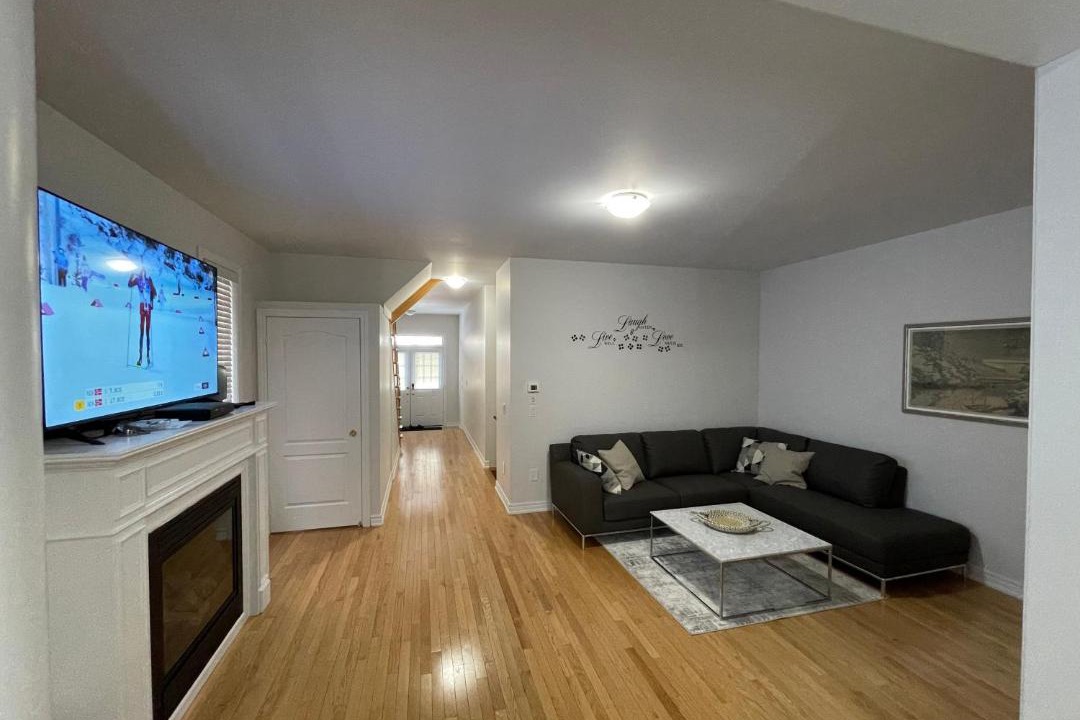 Photo of Livingroom in Brampton