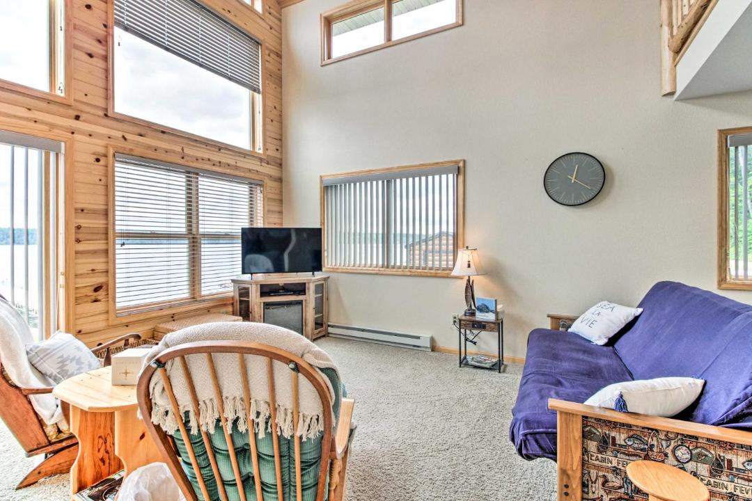 Photo of Livingroom in Motley
