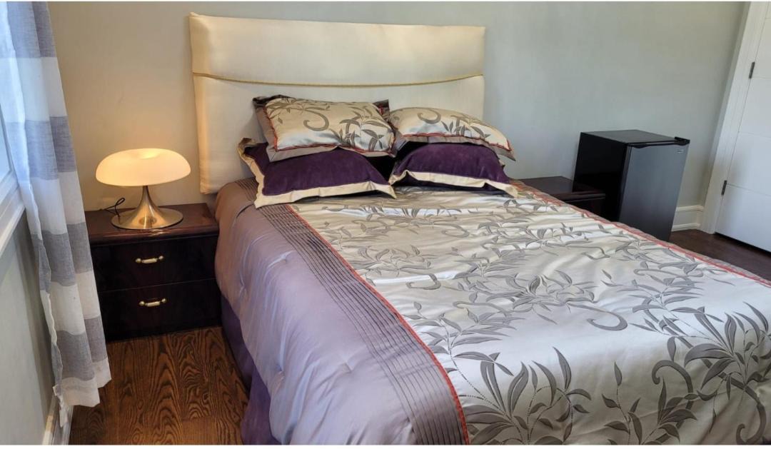 Photo of Bedroom in Willowdale