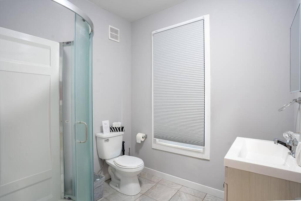 Photo of Bathroom in South Central