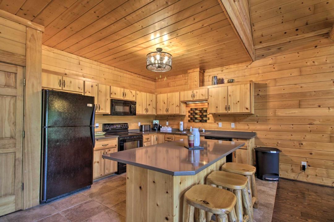 Photo of Kitchen in Garrison