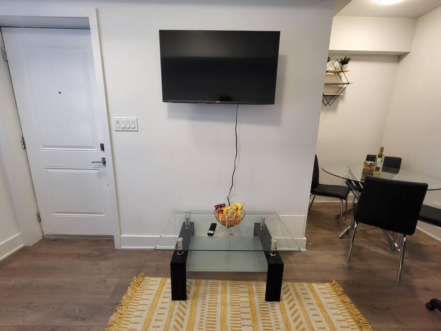 Photo of Livingroom in Niagara Falls