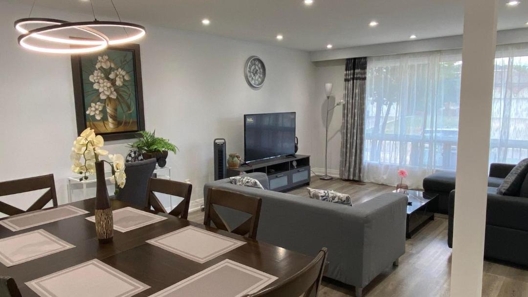 Photo of Livingroom in Kingsview Village