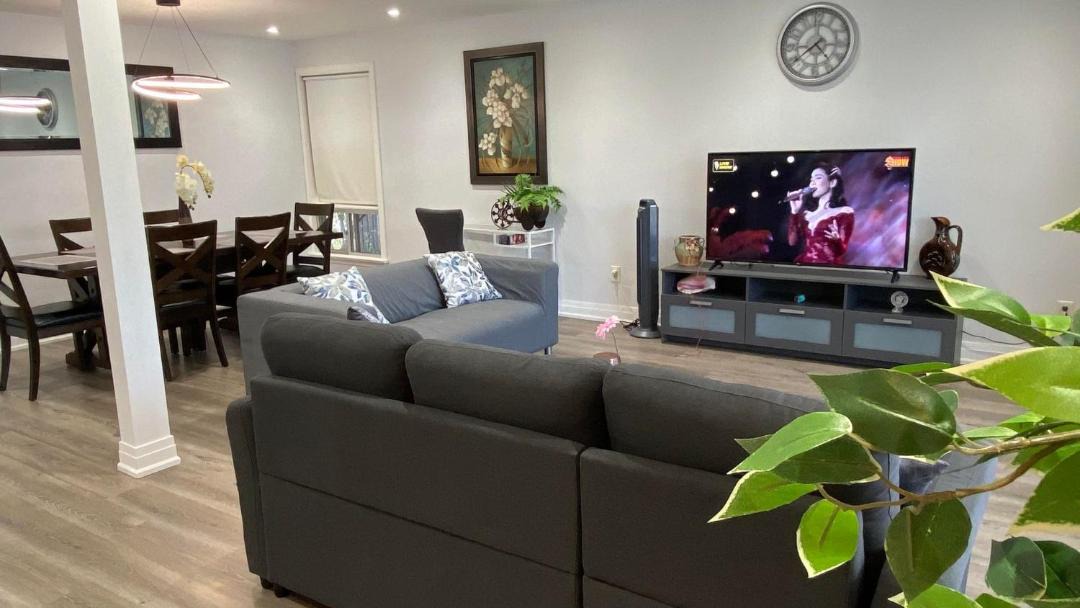 Photo of Livingroom in Kingsview Village