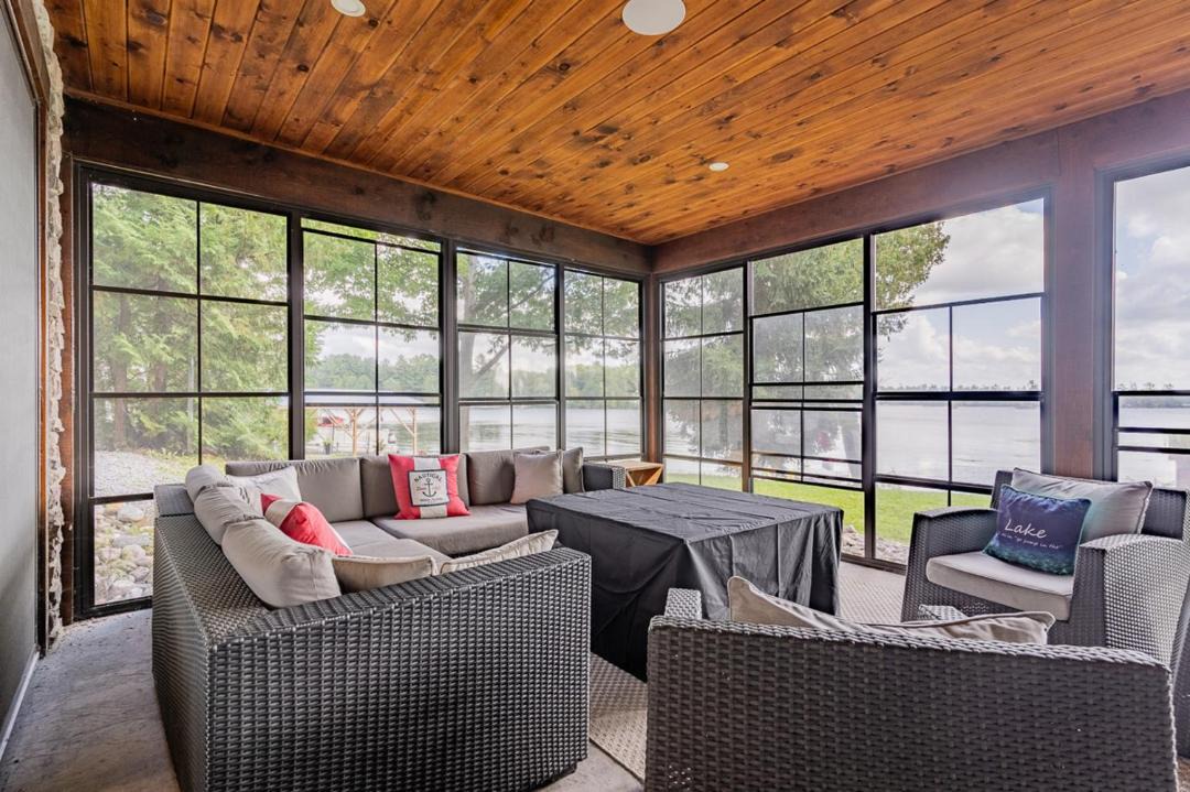 Photo of Livingroom in Bobcaygeon