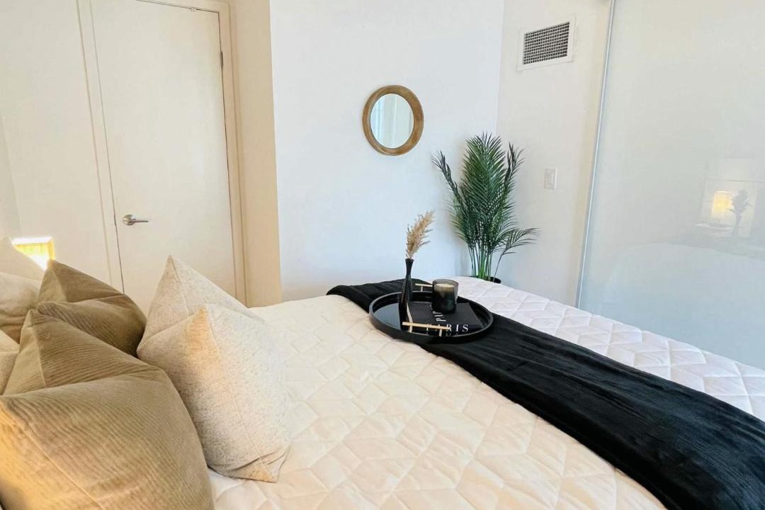Photo of Bedroom in Toronto Entertainment District
