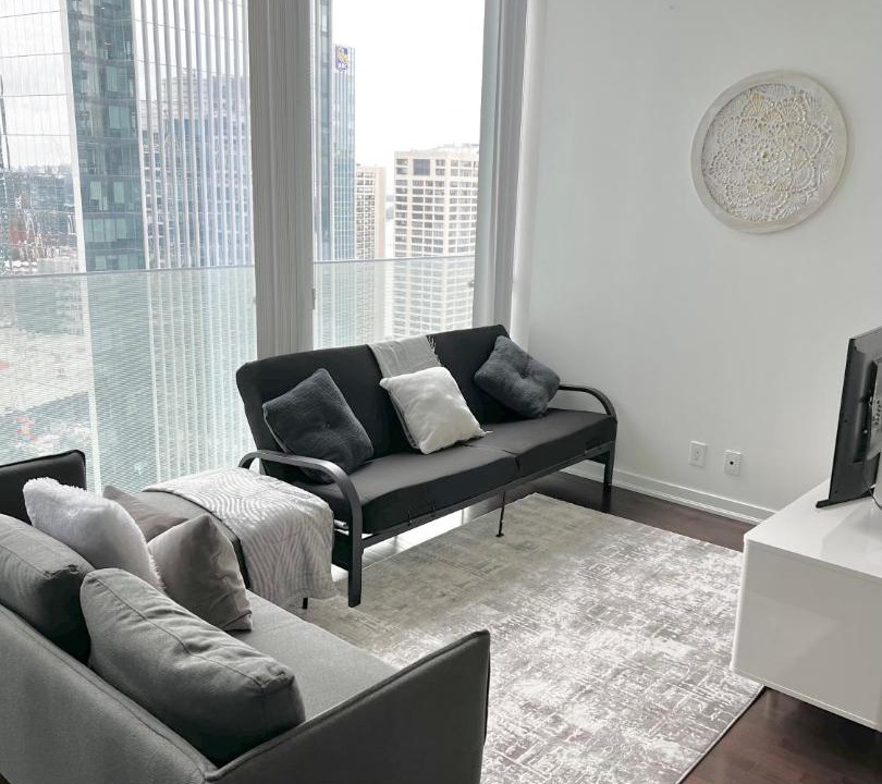 Photo of Livingroom in Toronto Entertainment District