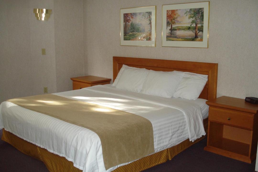 Photo of Bedroom in Bracebridge