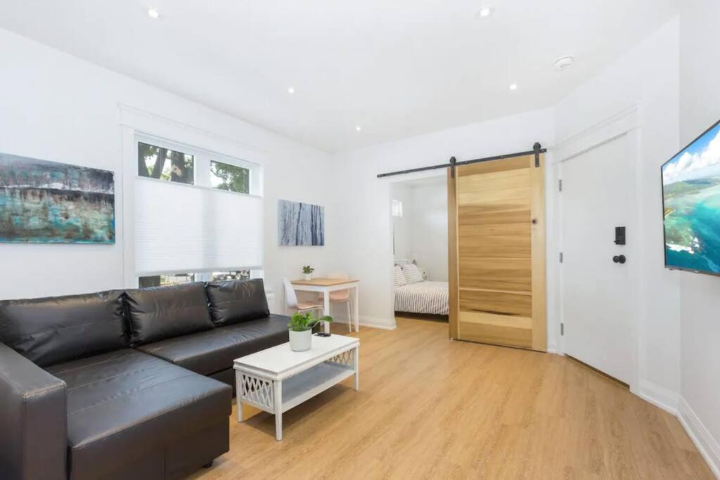 Photo of Livingroom in Brockton Village