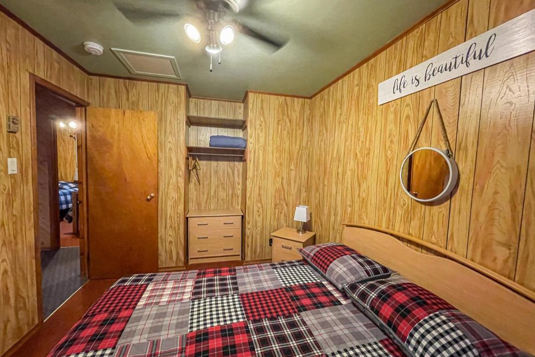 Photo of Bedroom in Magnetawan