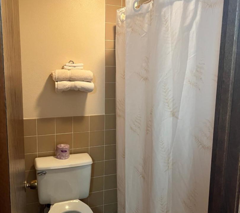 Photo of Bathroom in Barnesville