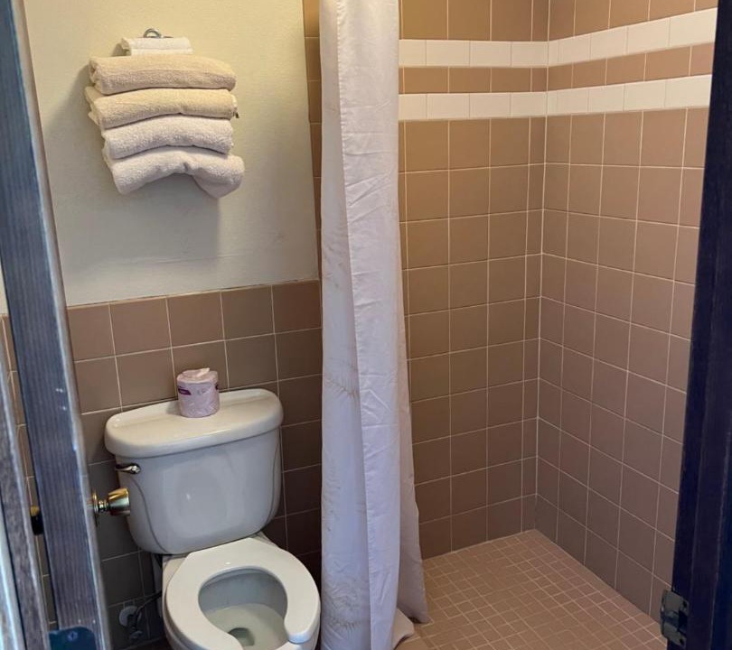 Photo of Bathroom in Barnesville