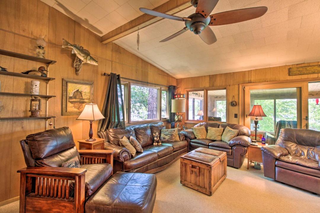 Photo of Livingroom in South Haven