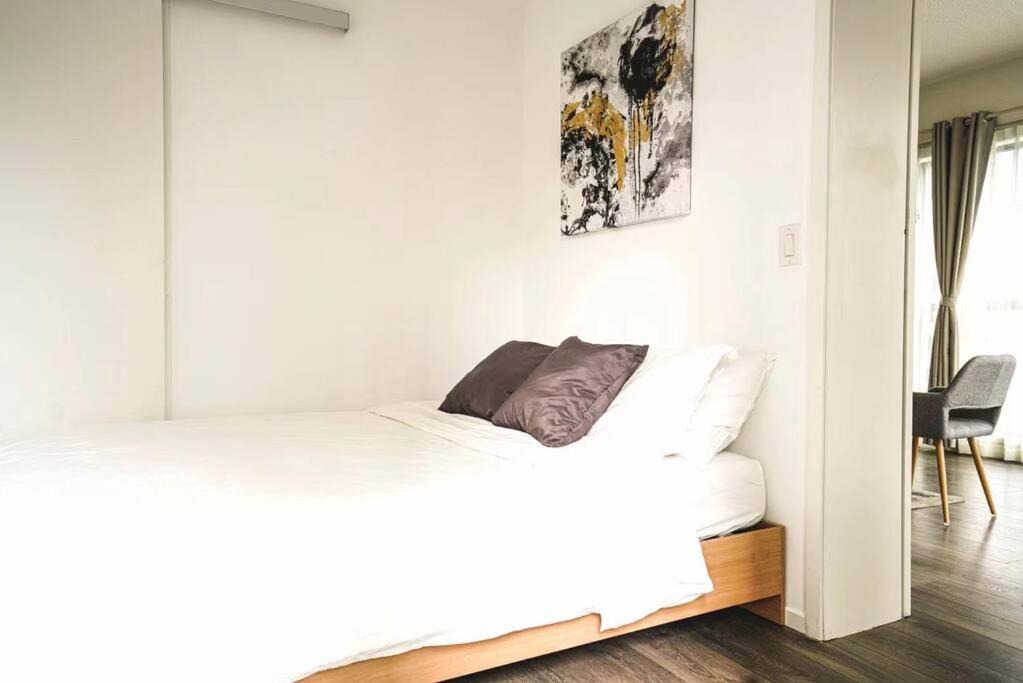 Photo of Bedroom in Downtown Toronto