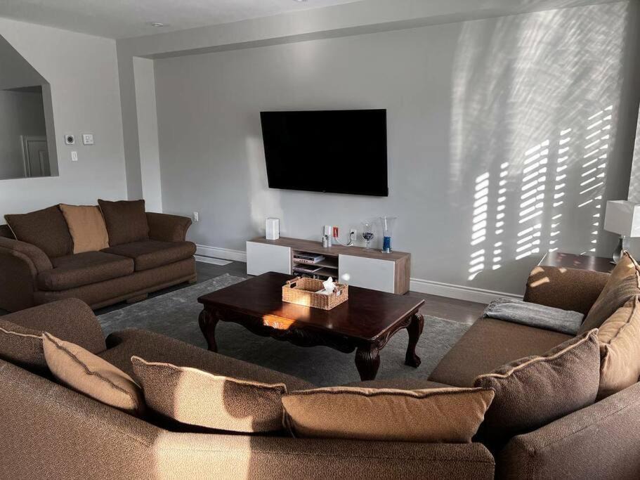 Photo of Livingroom in Barrie