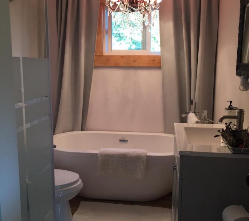 Photo of Bathroom in Manitoulin District