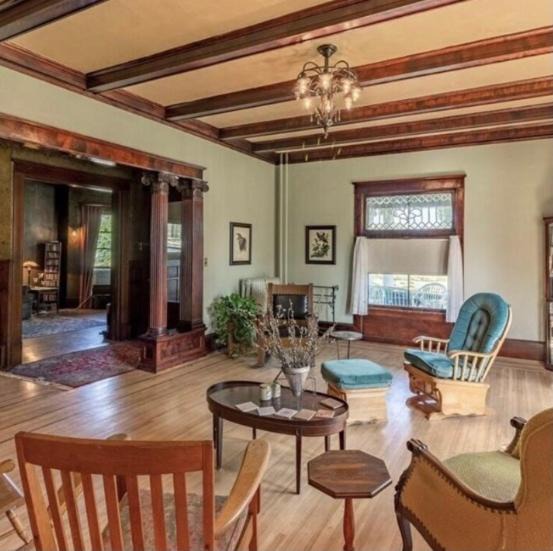 Photo of Livingroom in Benson