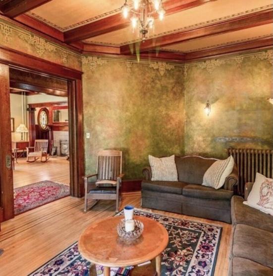 Photo of Livingroom in Benson