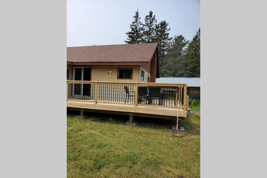 Photo of Patio Balcony in Manitoulin District