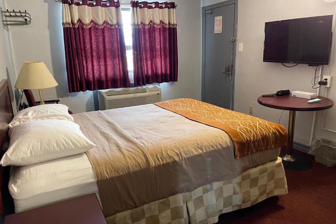Photo of Bedroom in Bowmanville