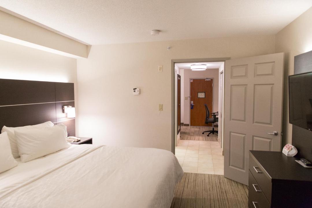 Photo of Bedroom in Airport Road Business Centre