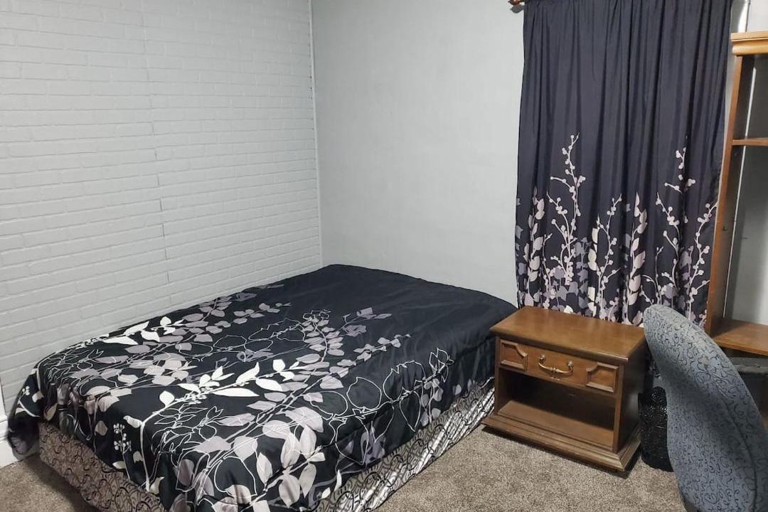 Photo of Bedroom in Albert Lea