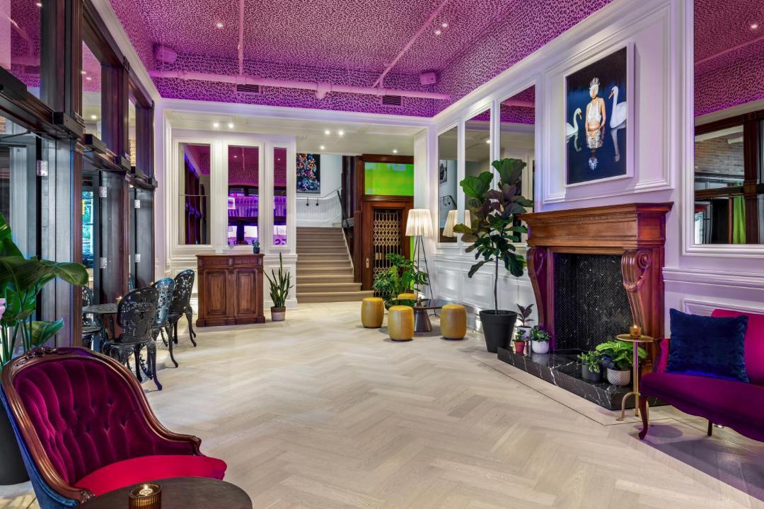 Photo of Livingroom in Beaconsfield Village
