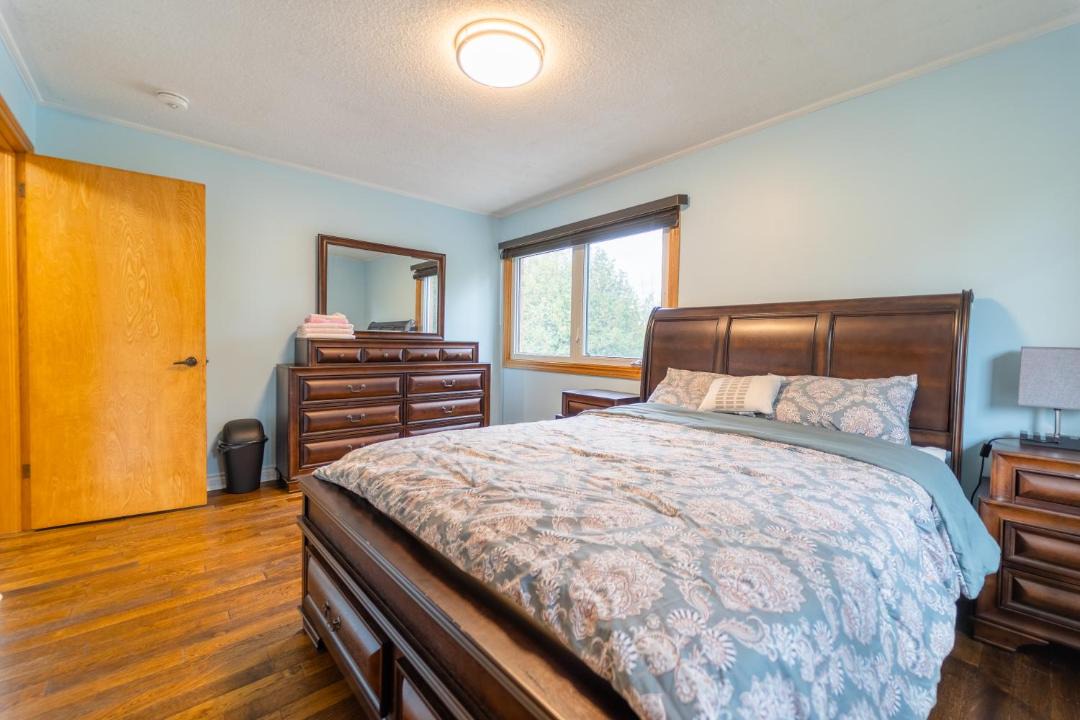 Photo of Bedroom in East Gwillimbury