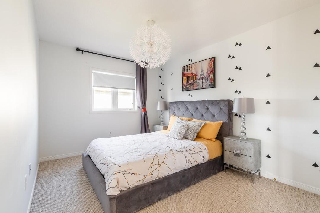 Photo of Bedroom in Stoney Creek