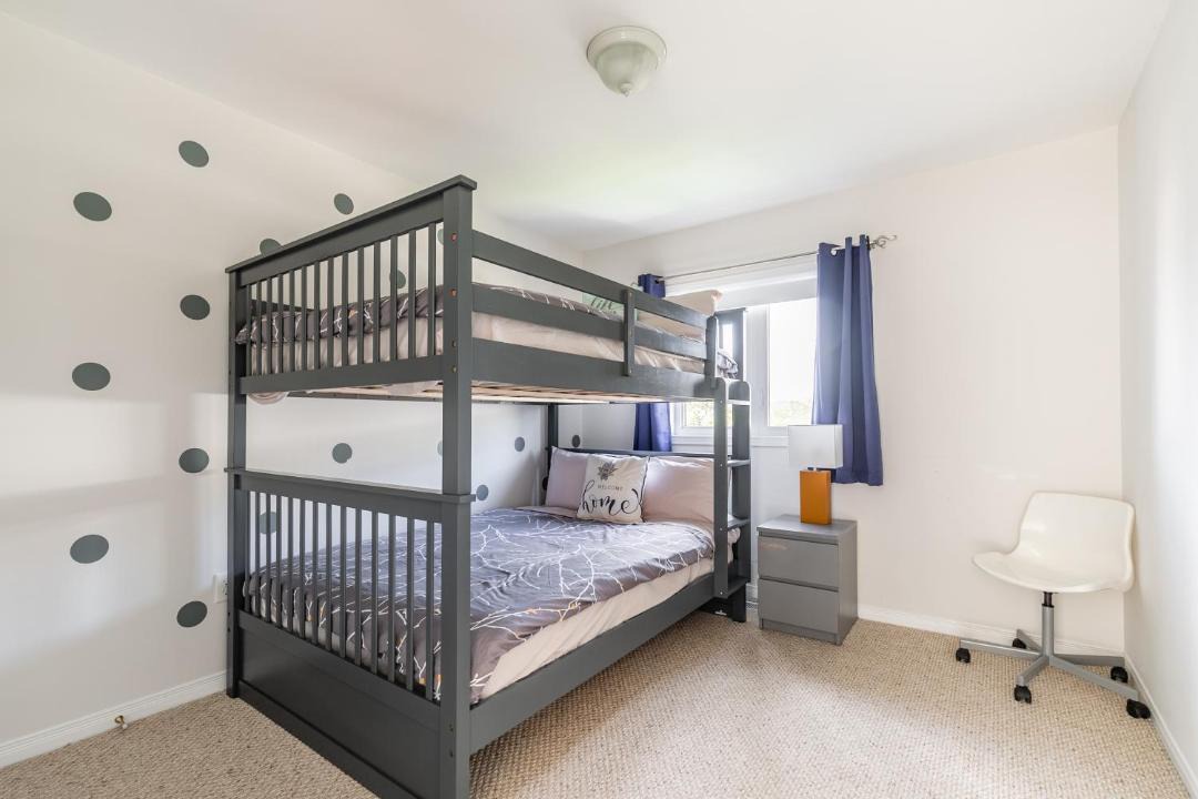 Photo of Bedroom in Stoney Creek