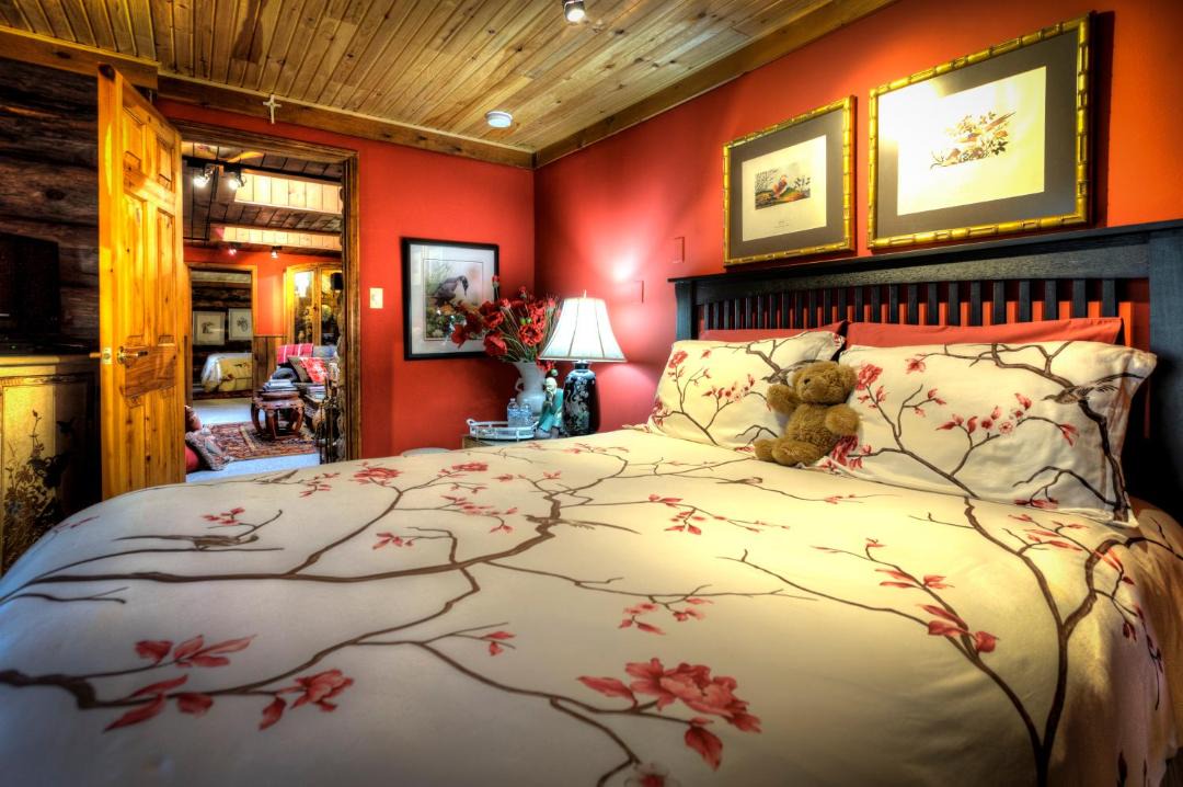 Photo of Bedroom in Trent Lakes