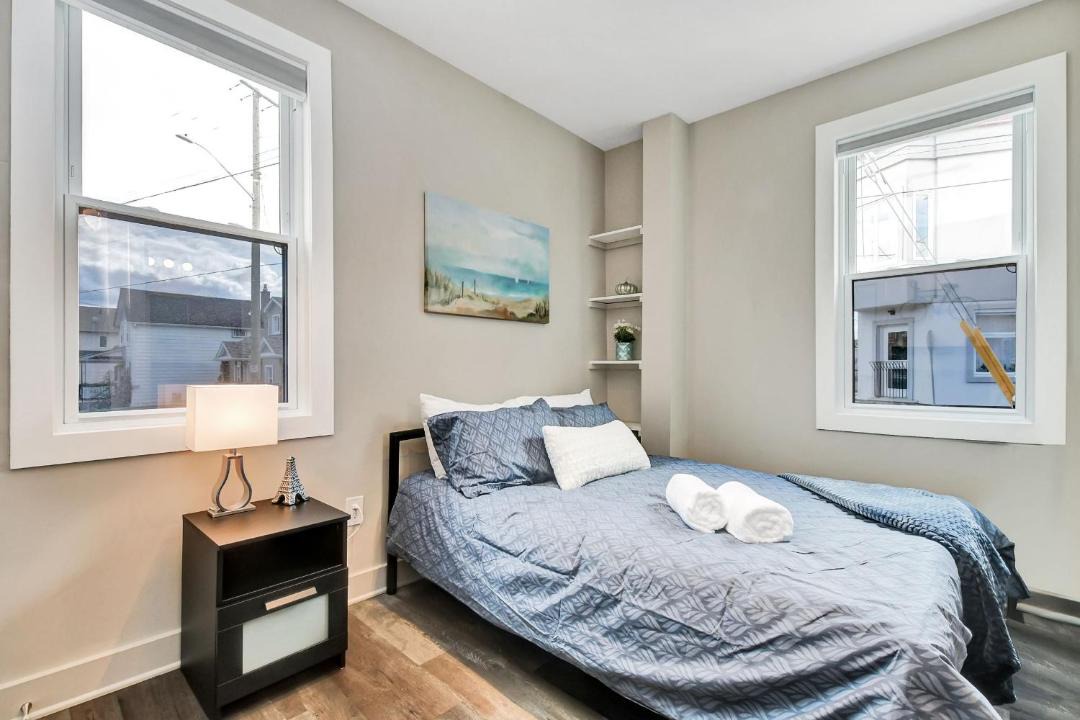 Photo of Bedroom in Vanier North