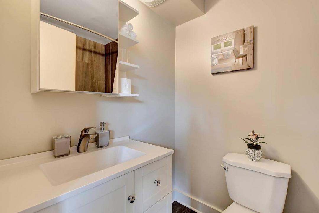 Photo of Bathroom in Vanier North