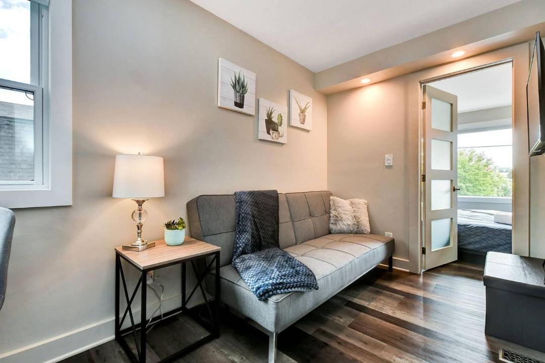 Photo of Livingroom in Vanier North