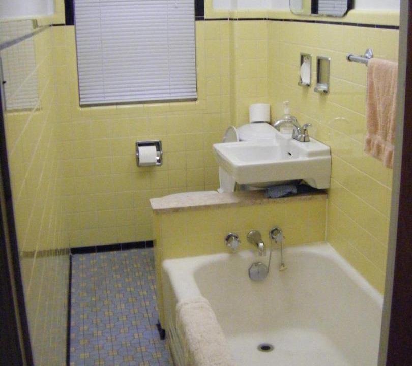 Photo of Bathroom in Lowertown