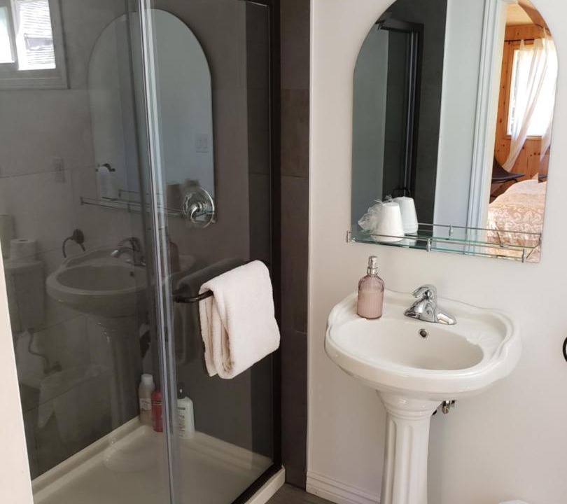Photo of Bathroom in Tobermory