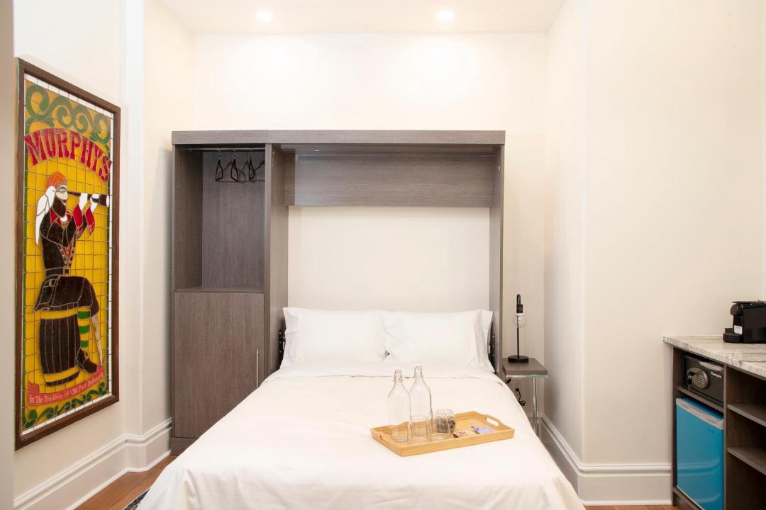 Photo of Bedroom in Port Dalhousie