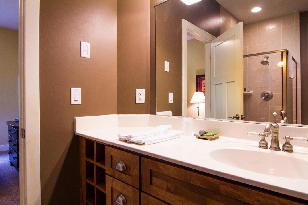 Photo of Bathroom in Two Harbors