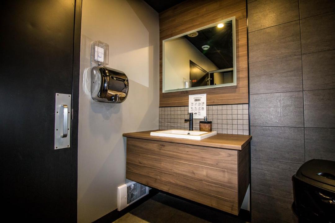 Photo of Bathroom in Hearst
