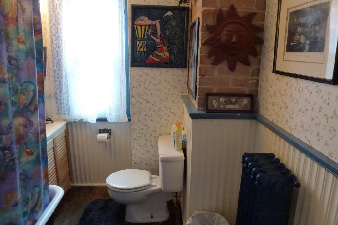 Photo of Bathroom in Downtown Ottawa