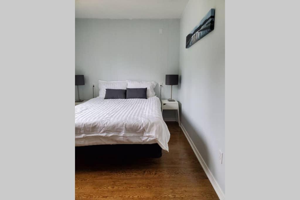 Photo of Bedroom in Wasaga Beach