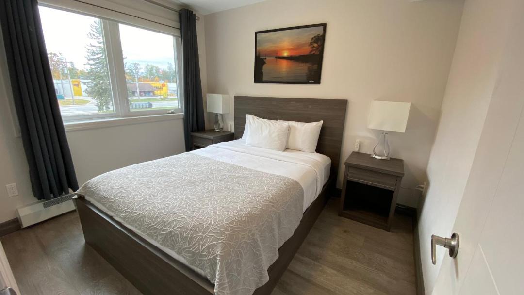 Photo of Bedroom in Grand Bend