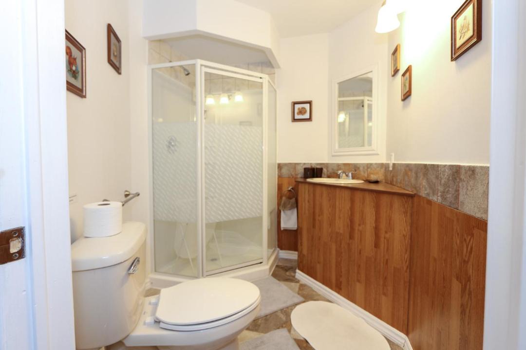 Photo of Bathroom in Crysler