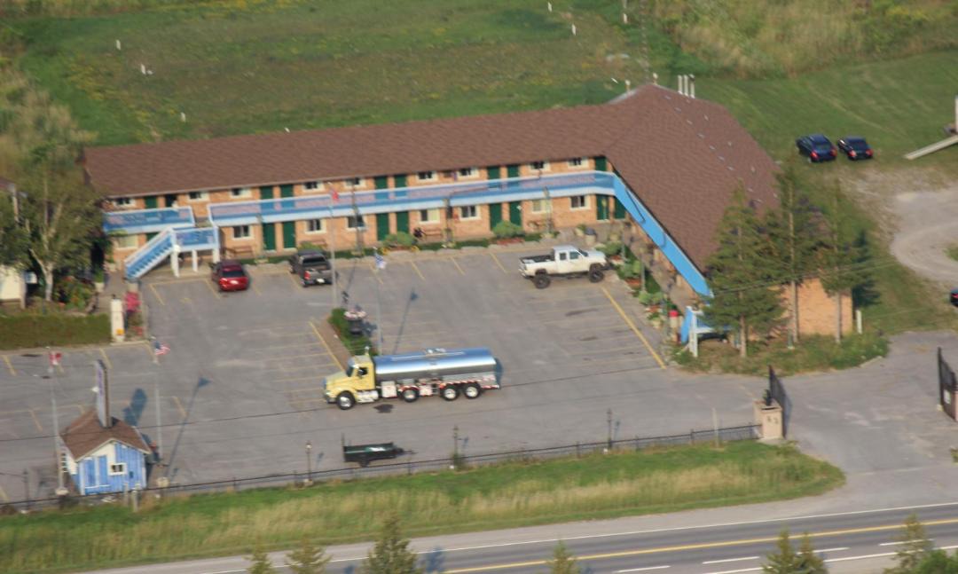 Photo of Others in Lindsay